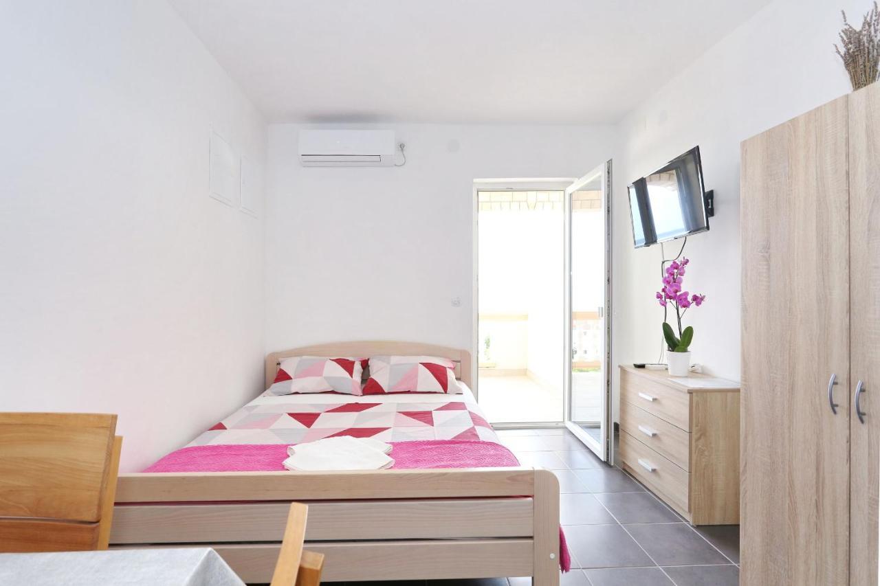 Apartments Vlado I Vesna 利缇纳 外观 照片